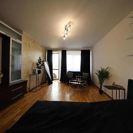 Bronco Apartments Варшава Екстериор снимка