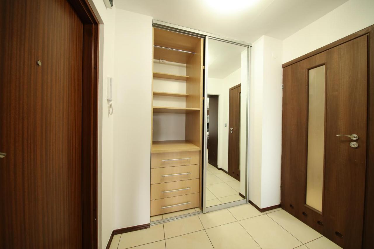 Bronco Apartments Варшава Екстериор снимка