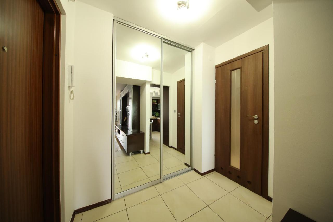 Bronco Apartments Варшава Екстериор снимка