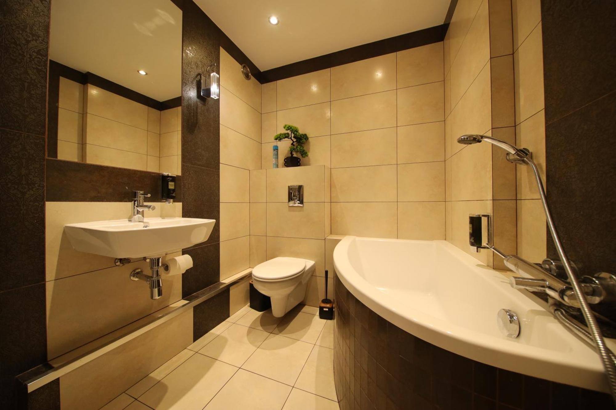 Bronco Apartments Варшава Екстериор снимка